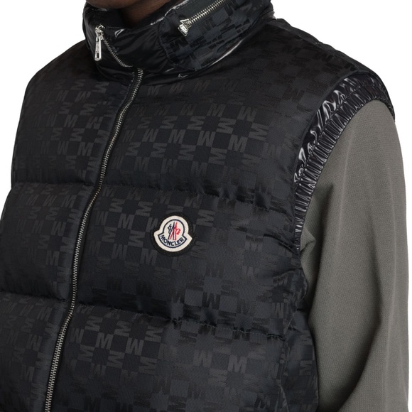 Moncler Kita Logo Print Nylon Vest Black Sm 1 - Picture 14 of 14